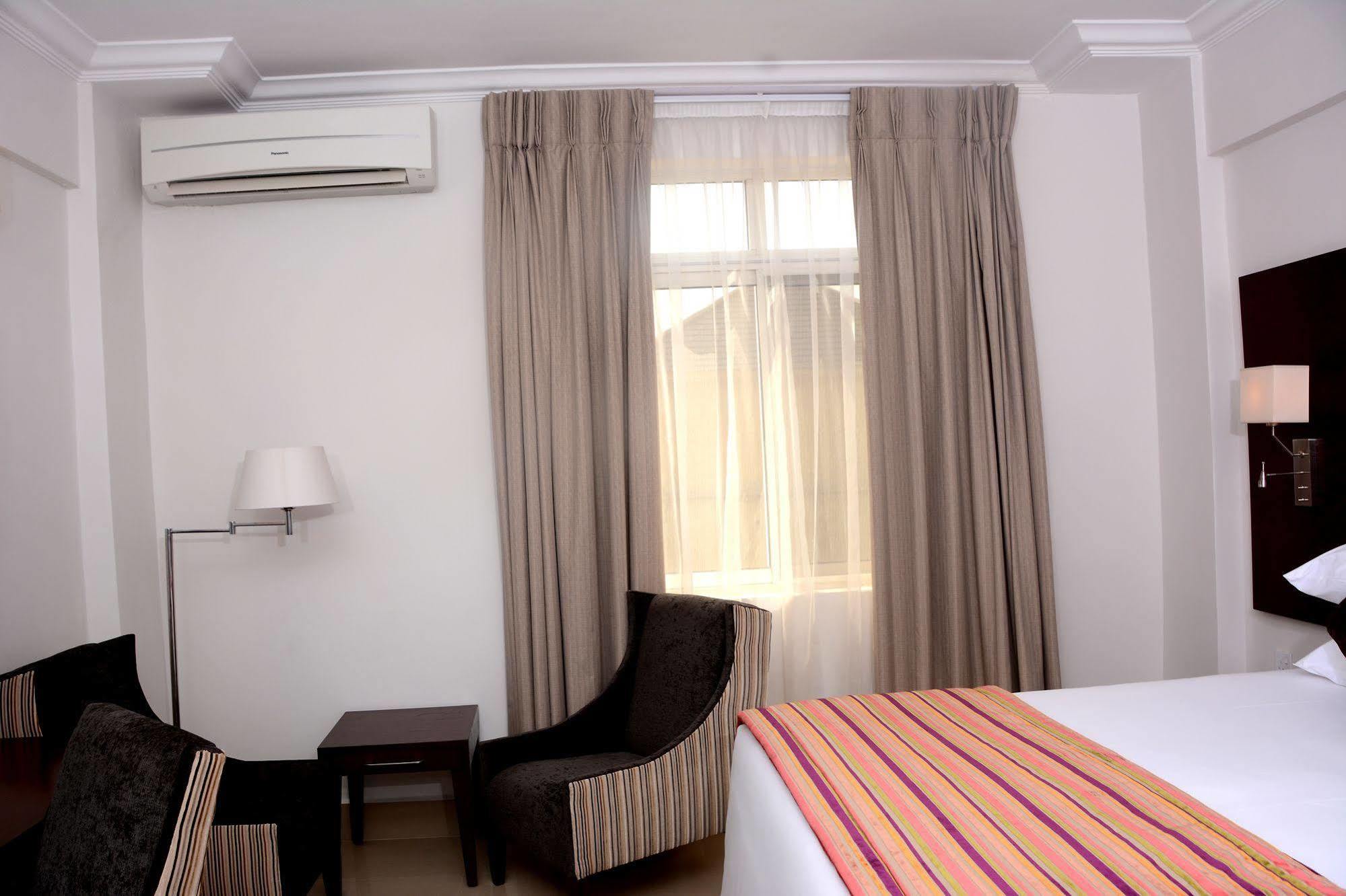 Protea Hotel Asokoro Abuja Exteriör bild